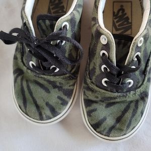 Green camouflage Vans | White sole | Toddler size 8.5